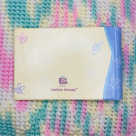 **SOLD** 🌸 $5 add on 🌸 Vintage 90s Disney Winnie the Pooh Photo Album - Picture 3 of 3